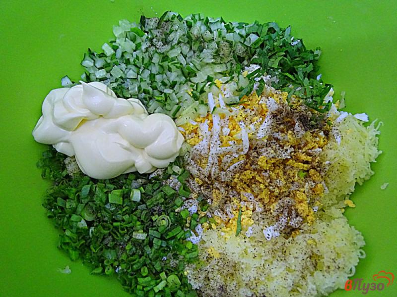 Фото приготовление рецепта: Картофельный салат под соусом шаг №4