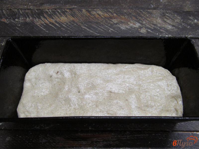 Фото приготовление рецепта: Ржано-пшеничный хлеб с тмином шаг №8