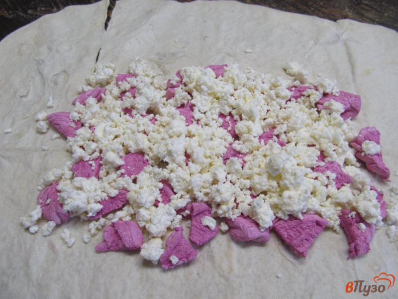 Фото приготовление рецепта: Десертный рулет из лаваша с зефиром и творогом шаг №2
