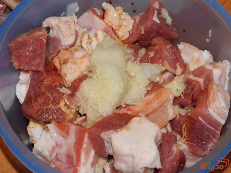 Фото приготовление рецепта: Маринованная грудинка на сковороде шаг №2