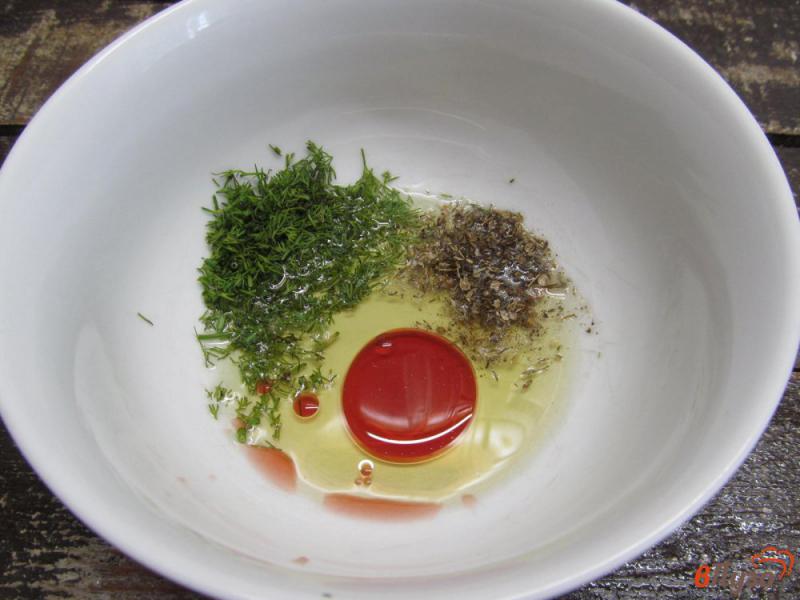Фото приготовление рецепта: Салат из молодого кабачка с фасолью шаг №1