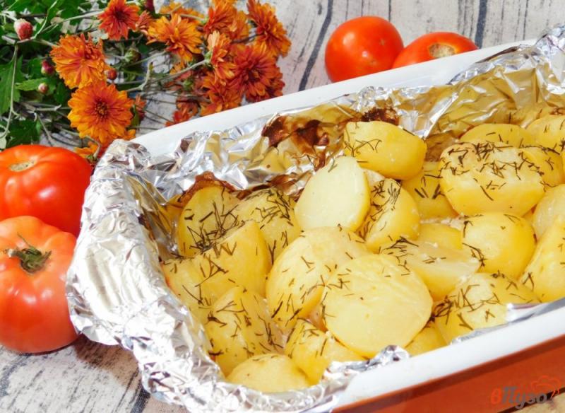 Фото приготовление рецепта: Картофель в горчичном соусе с укропом шаг №4