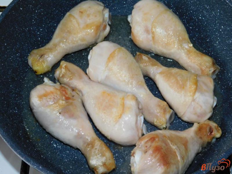 Фото приготовление рецепта: Куриная сковорода с кабачками шаг №1
