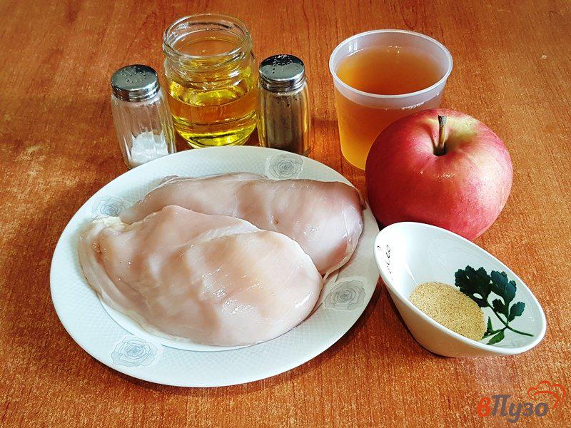 Фото приготовление рецепта: Курица в яблочном соке шаг №1