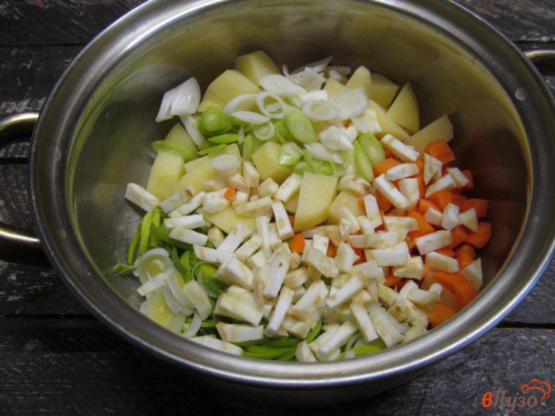 Фото приготовление рецепта: Суп «Еда с полей» шаг №2