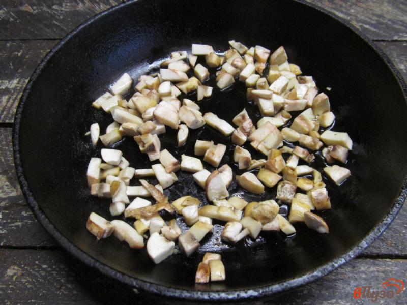 Фото приготовление рецепта: Картофельные блины с грибами шаг №1