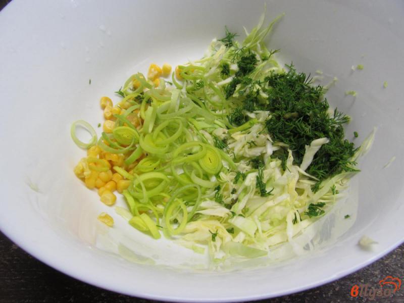 Фото приготовление рецепта: Овощной салат в хреновой заправке шаг №1