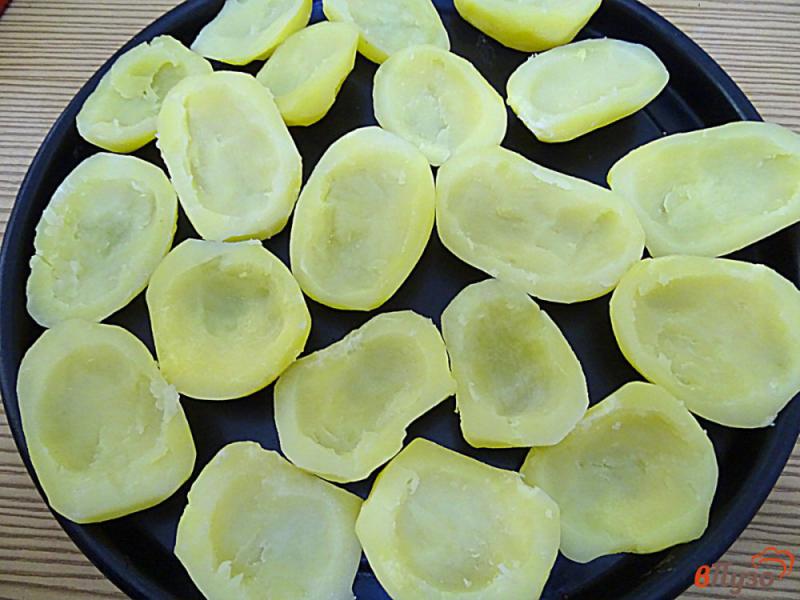 Фото приготовление рецепта: Картофель фаршированный шаг №2