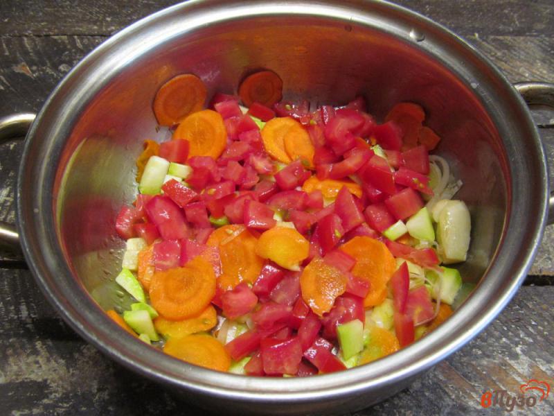 Фото приготовление рецепта: Овощной суп с фасолью шаг №2