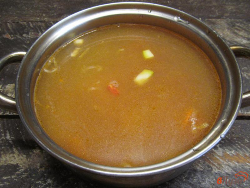 Фото приготовление рецепта: Овощной суп с фасолью шаг №4