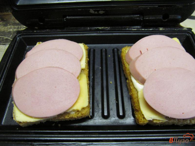 Фото приготовление рецепта: Сэндвич с хреном или хреновый сэндвич шаг №4