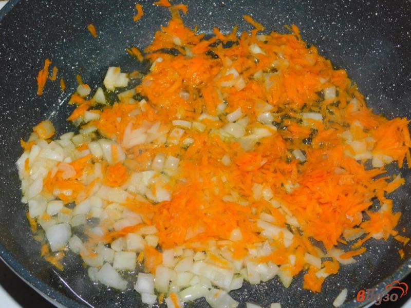 Фото приготовление рецепта: Рис с томатами на гарнир шаг №2
