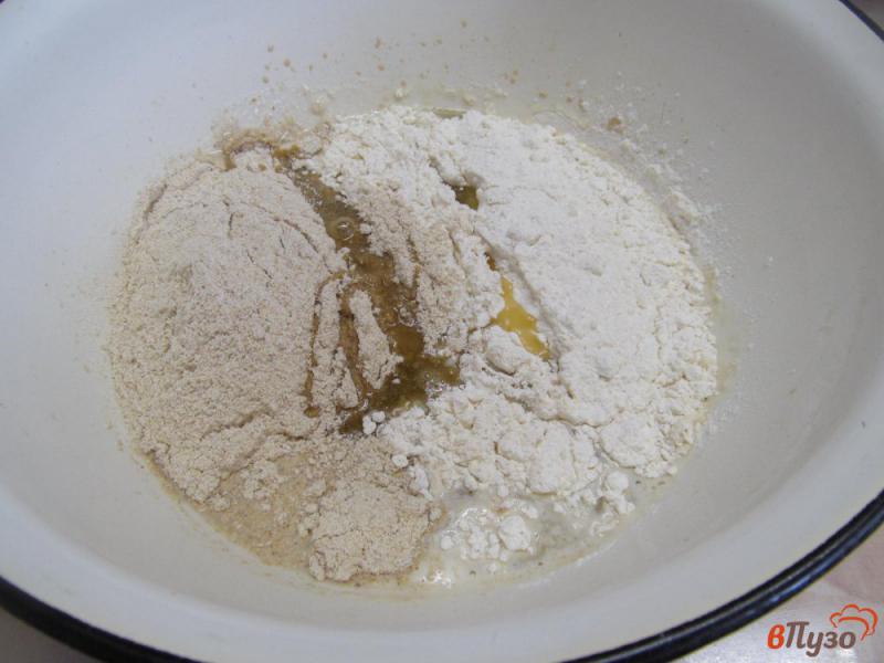 Фото приготовление рецепта: Мультизерновой хлеб на соке кабачка и кефире шаг №4