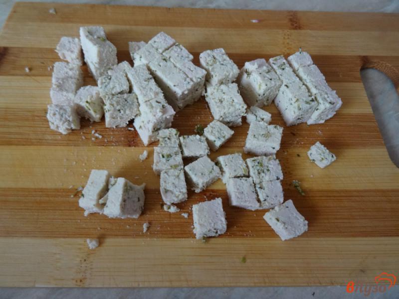 Фото приготовление рецепта: Салат с тофу и крабовыми палочками шаг №1