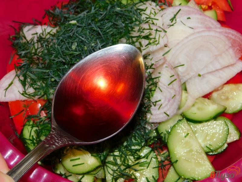Фото приготовление рецепта: Овощной салат с базиликом шаг №3