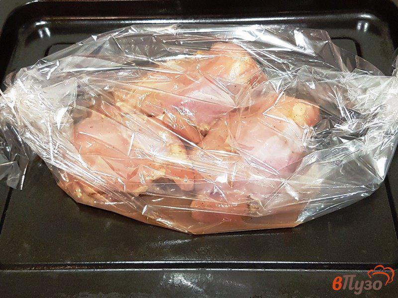 Фото приготовление рецепта: Куриные бедра в гранатовом соусе шаг №6