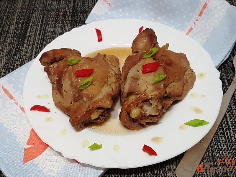 Фото приготовление рецепта: Куриные бедра в гранатовом соусе шаг №7