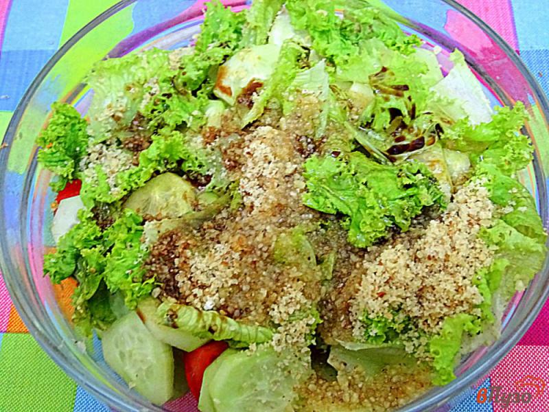 Фото приготовление рецепта: Салат из овощей с ореховой заправкой шаг №7