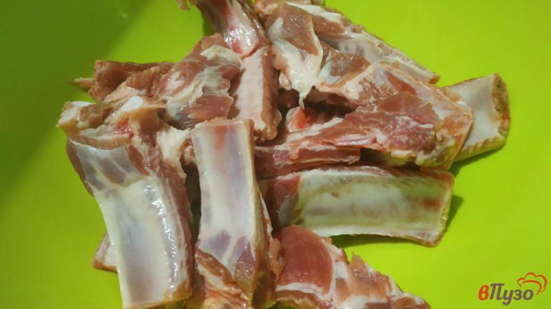 Фото приготовление рецепта: Свиные ребра в медовой глазури шаг №2