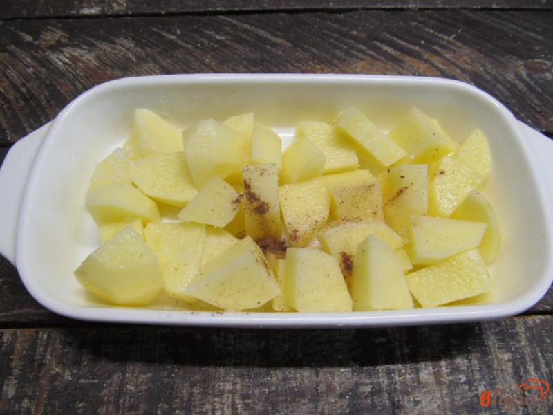 Фото приготовление рецепта: Запеченный картофель в молоке шаг №1