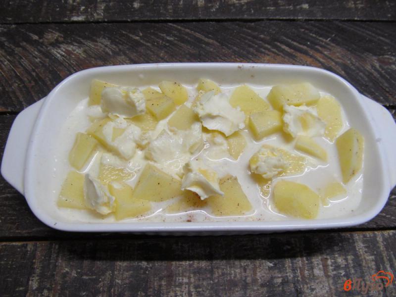 Фото приготовление рецепта: Запеченный картофель в молоке шаг №2