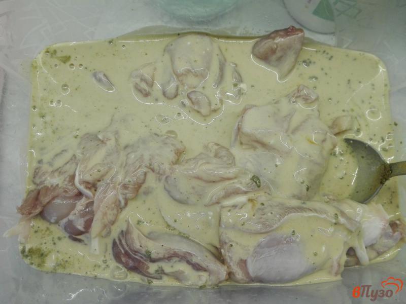 Фото приготовление рецепта: Куриный шашлык в соевом маринаде шаг №6