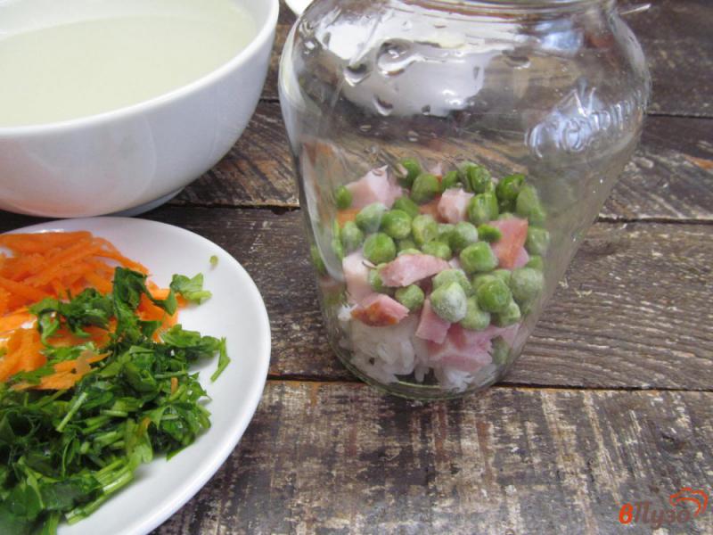 Фото приготовление рецепта: «Доширак» - суп домашнего приготовления шаг №2