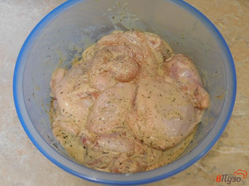 Фото приготовление рецепта: Курица с картошкой в духовке шаг №2