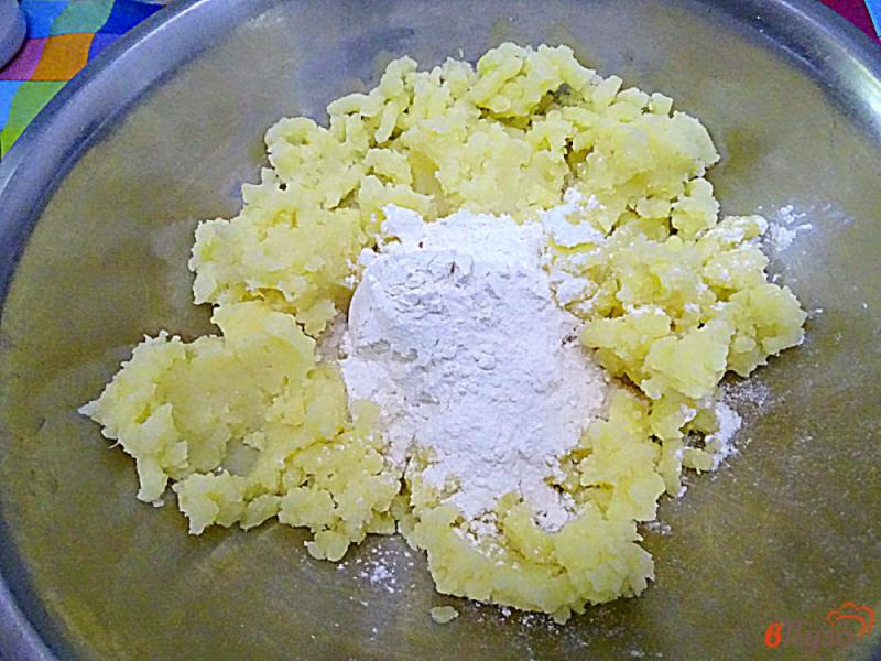 Фото приготовление рецепта: Картофельные зразы с подберёзовиками шаг №3