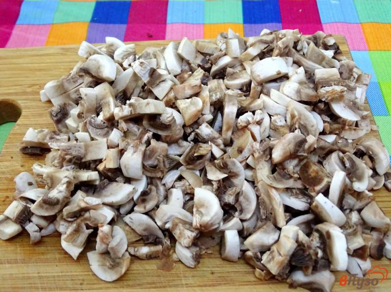 Фото приготовление рецепта: Гречневая каша с грибами шаг №3