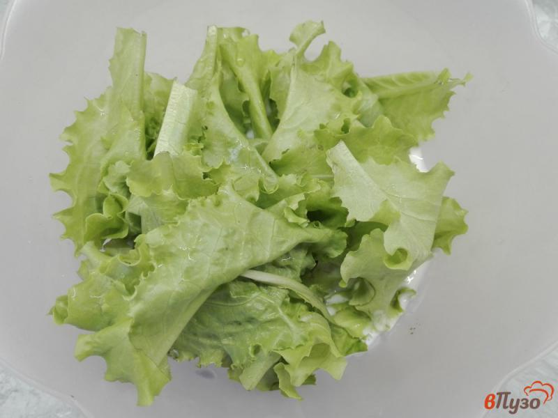 Фото приготовление рецепта: Блинчики из салатных листьев шаг №2