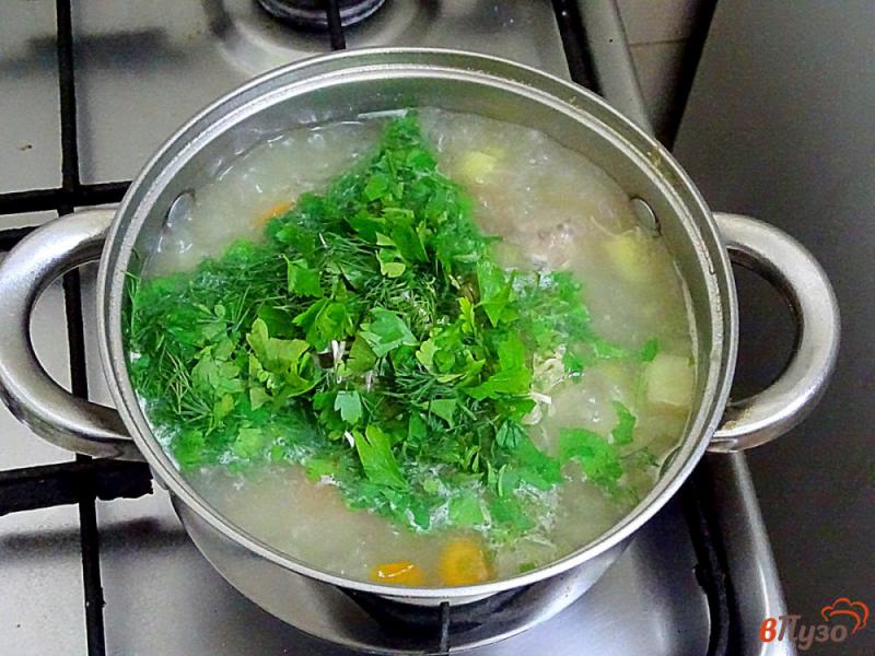 Фото приготовление рецепта: Суп с куриными шейками и домашней лапшой шаг №7