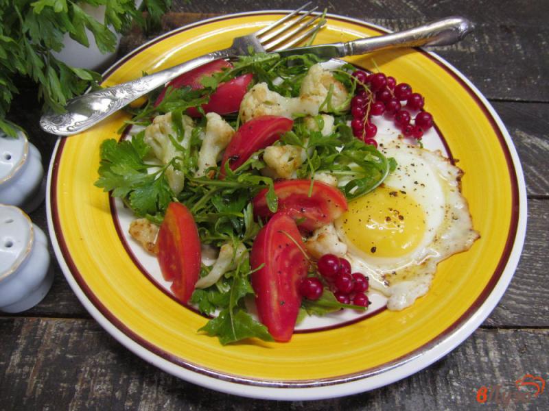 Фото приготовление рецепта: Цветная капуста с яйцом на завтрак шаг №8