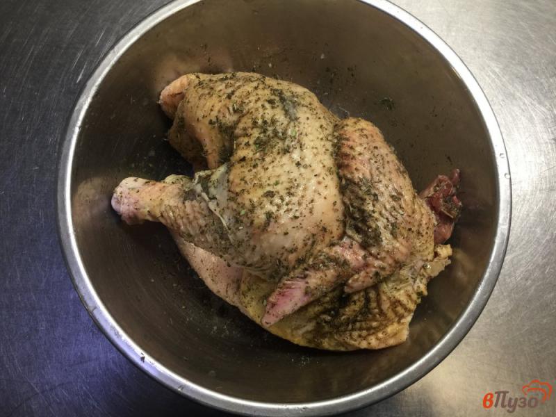 Фото приготовление рецепта: Курица маринованная в кефире шаг №2