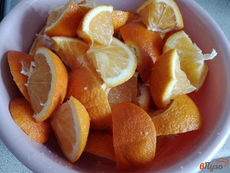 Фото приготовление рецепта: Варенье из красной смородины с апельсином шаг №3