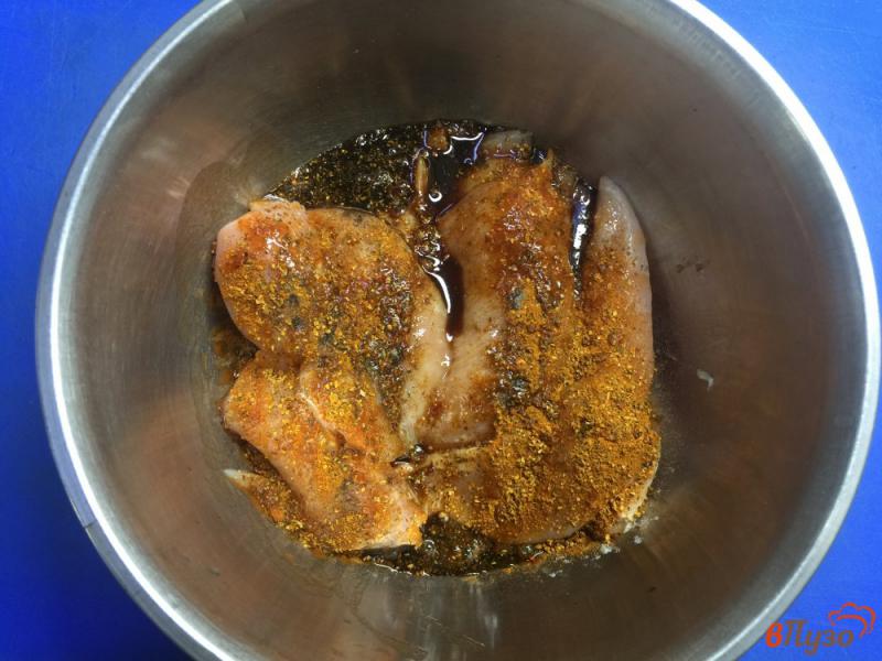 Фото приготовление рецепта: Острые куриные отбивные с карри шаг №3