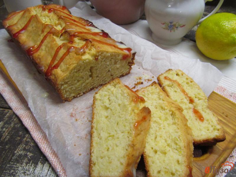 Фото приготовление рецепта: Сладкий хлеб с кабачком и лимоном шаг №8