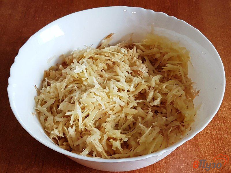 Фото приготовление рецепта: Пирог-запеканка из картофеля с сыром шаг №5
