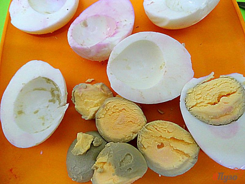 Фото приготовление рецепта: Закуска из сельди с яйцом шаг №1