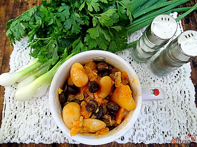 Фото приготовление рецепта: Рагу с фасолью и грибами шаг №14