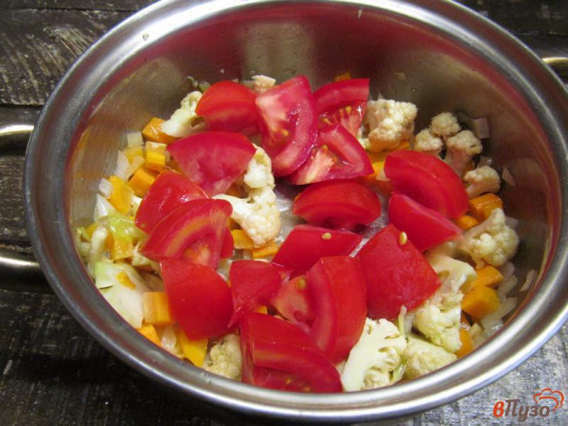 Фото приготовление рецепта: Суп из чечевицы с цветной капустой шаг №3