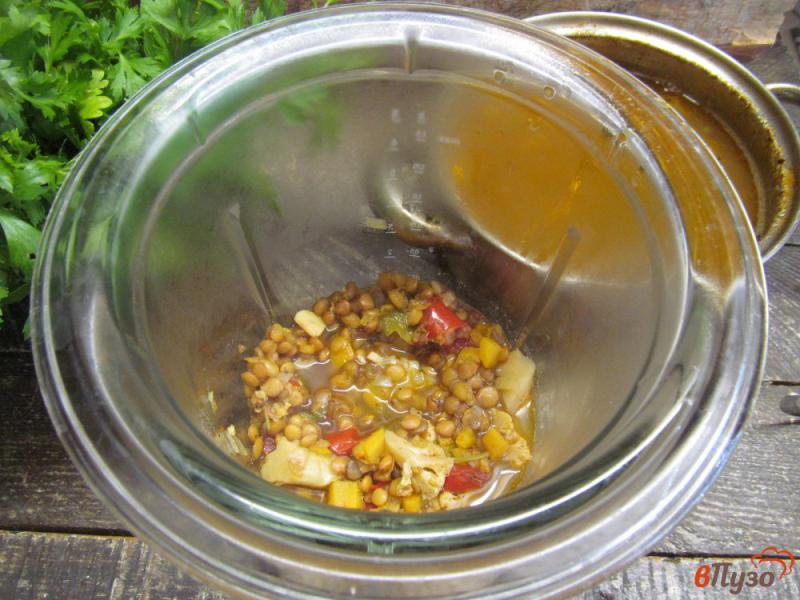 Фото приготовление рецепта: Суп из чечевицы с цветной капустой шаг №6