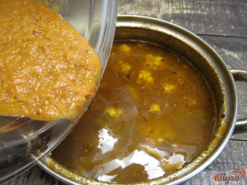 Фото приготовление рецепта: Суп из чечевицы с цветной капустой шаг №7
