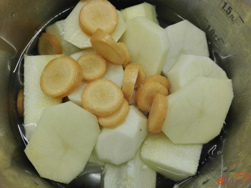 Фото приготовление рецепта: Гороховый крем-суп с шампиньонами шаг №1