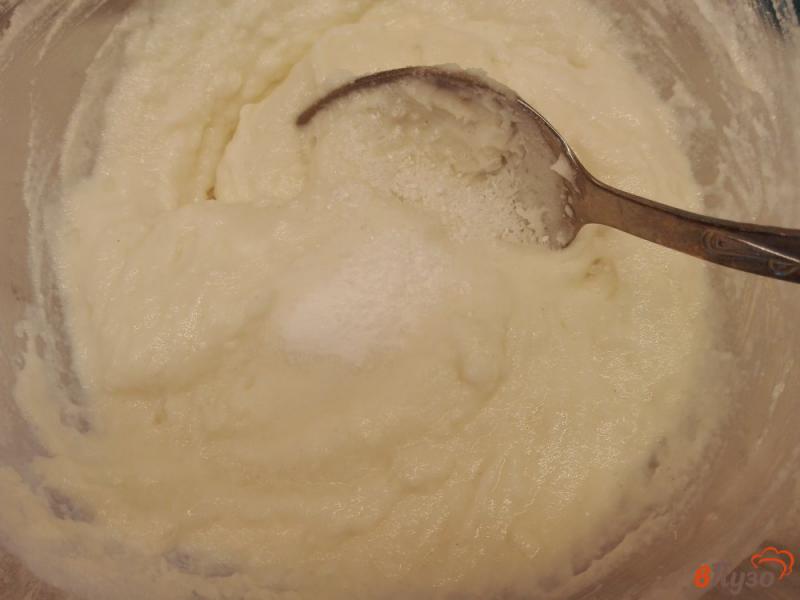 Фото приготовление рецепта: Кокосовые блинчики на рисовой муке шаг №6