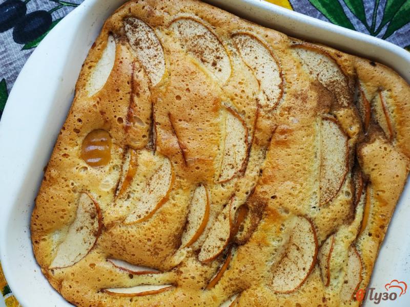 Фото приготовление рецепта: Пирог с яблоками и творогом шаг №10
