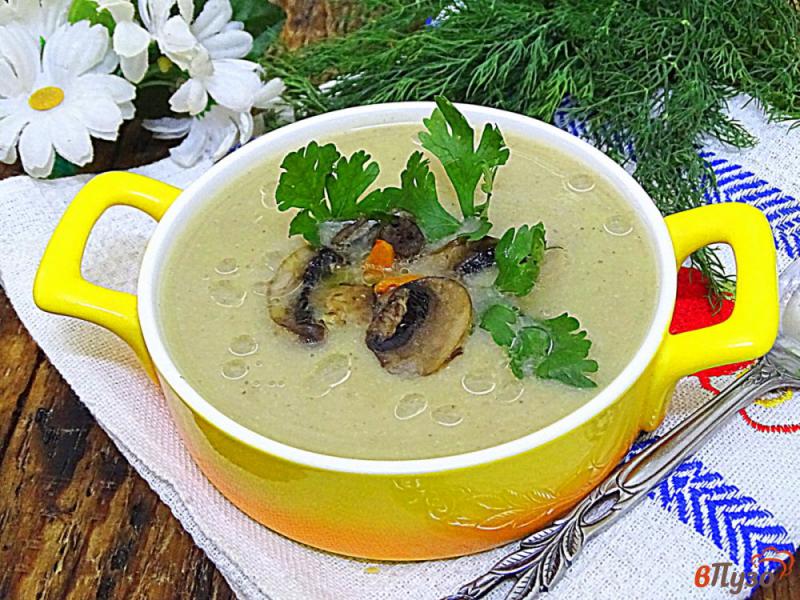 Фото приготовление рецепта: Суп пюре из шампиньонов и картофеля шаг №9