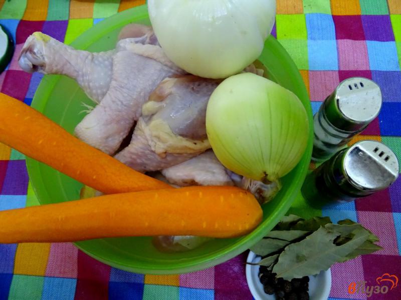 Фото приготовление рецепта: Курица в баке с овощами шаг №1