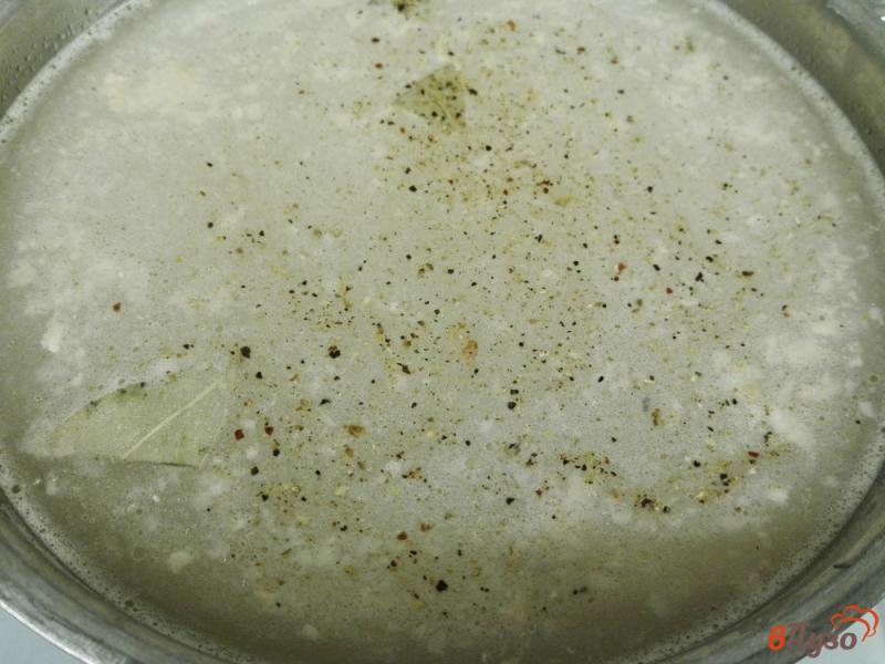Фото приготовление рецепта: Суп из консервированной горбуши шаг №5