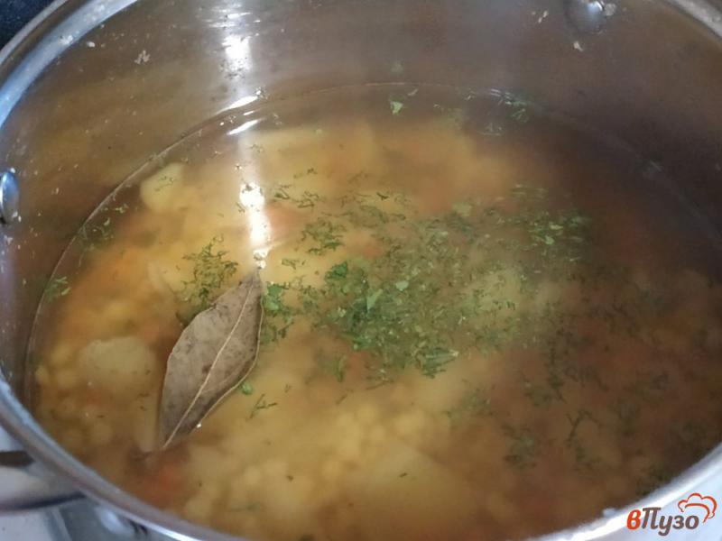 Фото приготовление рецепта: Суп с птитимом и сушеными грибами шаг №5